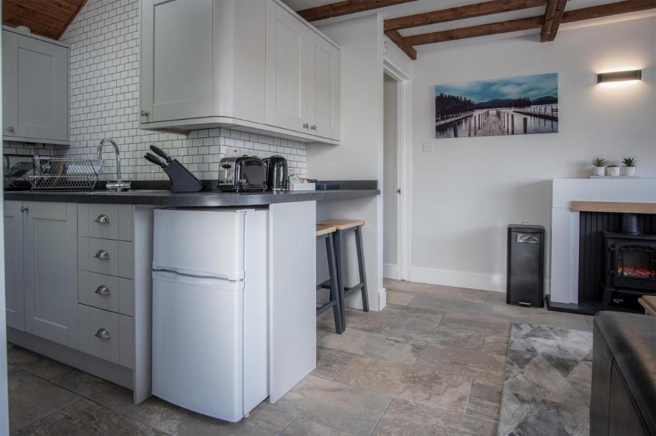 Honeysuckle Cottage - 1 Bedroom Cottage - アムロス エクステリア 写真